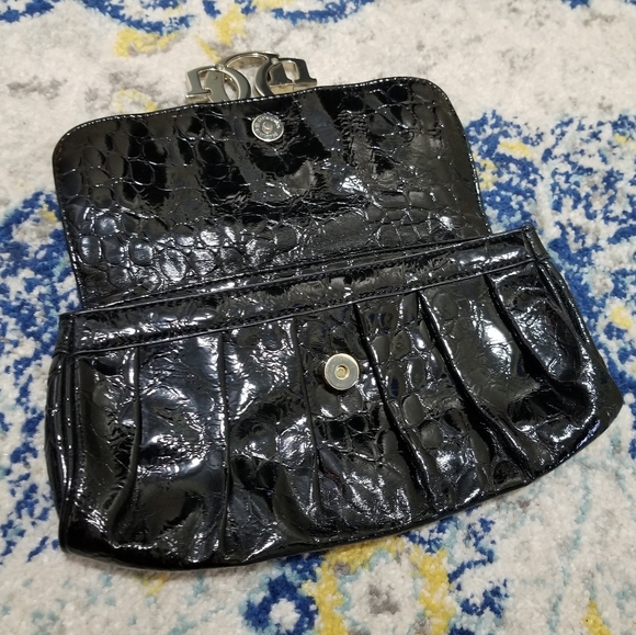 Guess Studded Clutch Black Patent Faux Leather - Picture 5 of 6